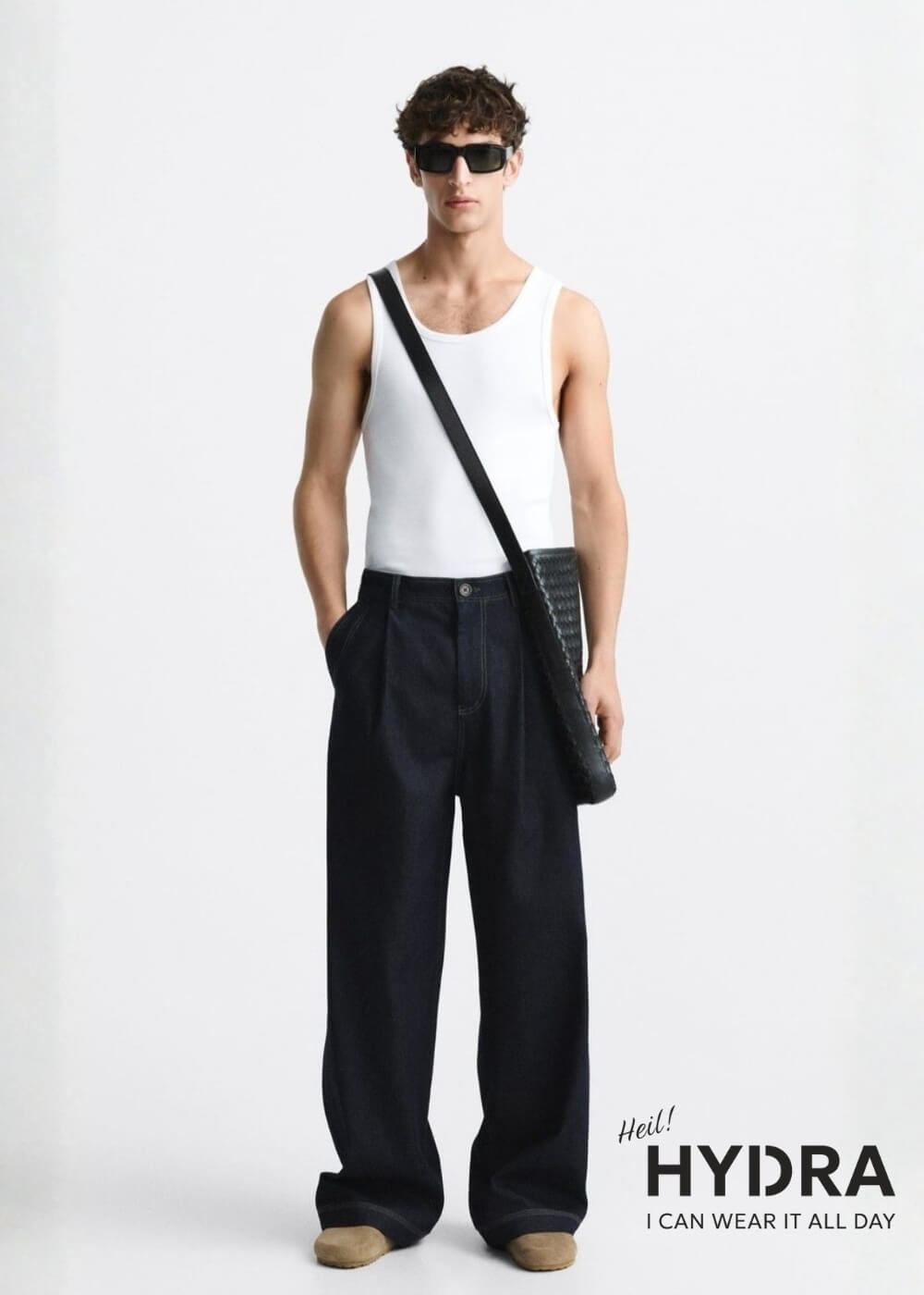 Áo tank top phối đồ với quần jean ống rộng nam