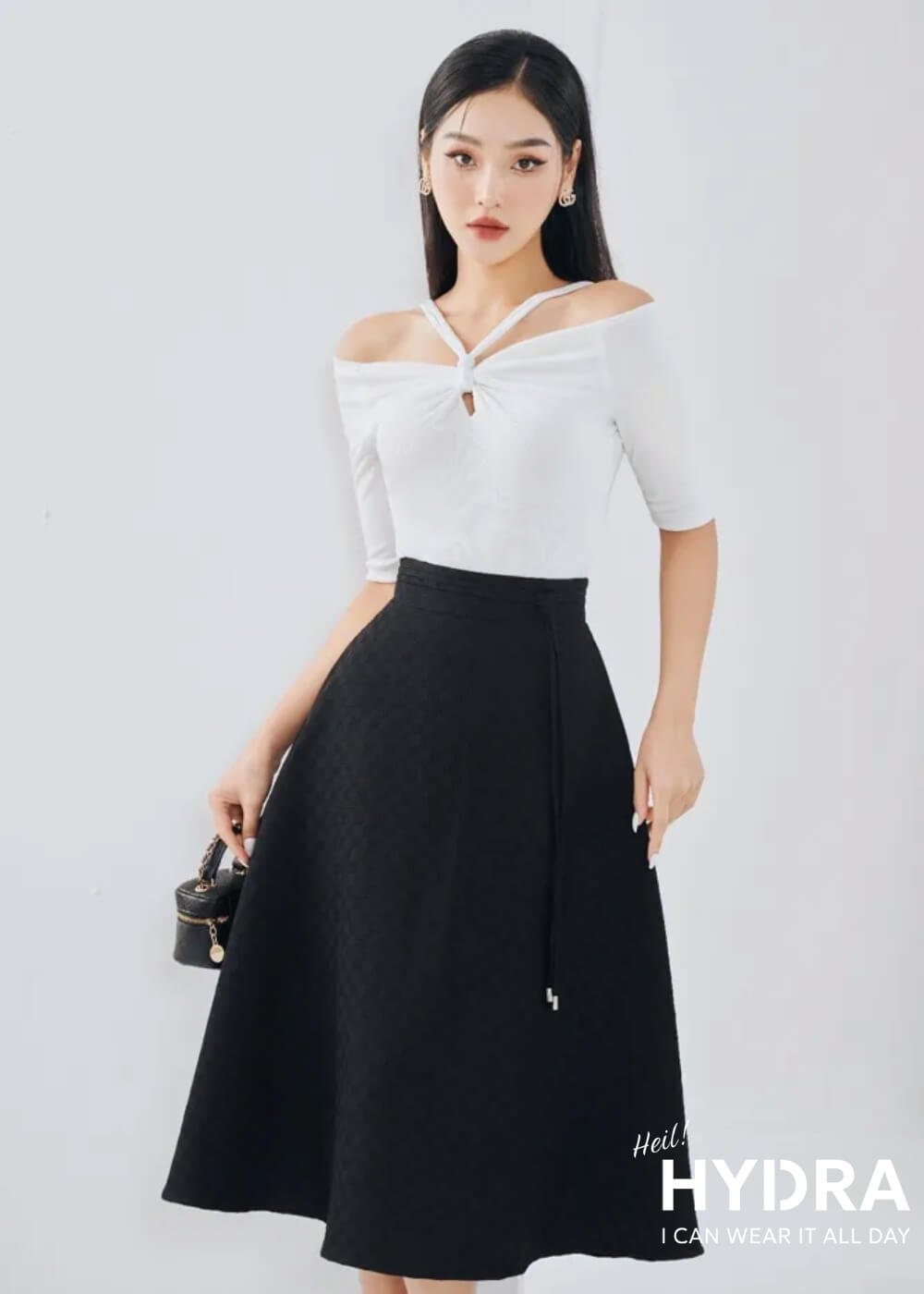Cách phối đồ với chân váy dài chữ A dáng người quả lê